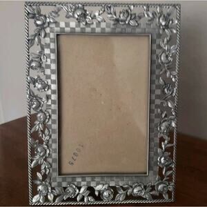 Vintage '97 Seagull Pewter Frame. Rose Floral Checkerboard. 4x6 Tabletop. Canada